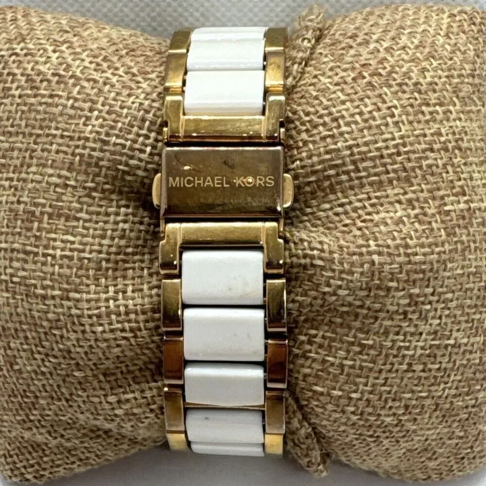 Michael Kors Parker MK5774 Women Two-Tone Analog Dial Quartz Wrist Watch JNA621